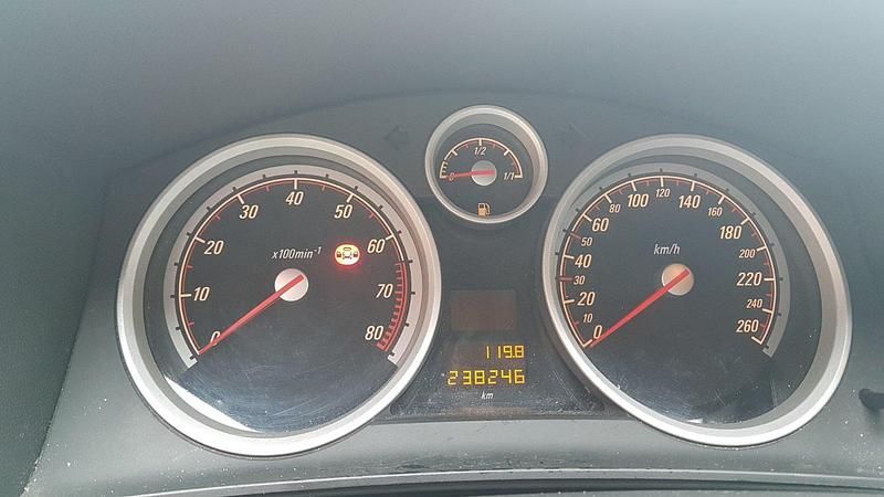 Blau Gebraucht 2006 Opel Astra Coupé | 1.700 € (Guter Preis) - Bild 1/4