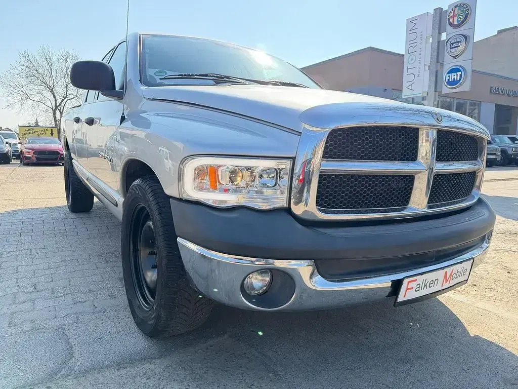 Occasion Dodge Ram 238 PK (175 kW) 2004 Zilver Pickup
