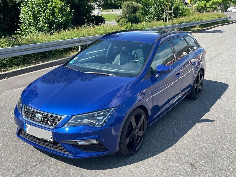 Blau Gebraucht 2019 Seat Leon ST FR Kombi | 18.900 € (Fairer Preis) - Bild 1/4