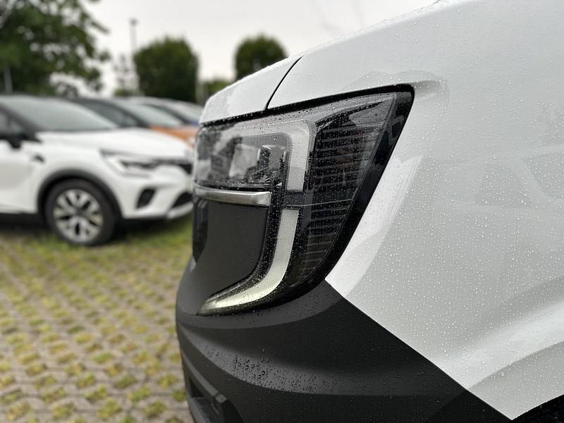 Neu Renault Master 131 PS (96 kW) 2025 Van