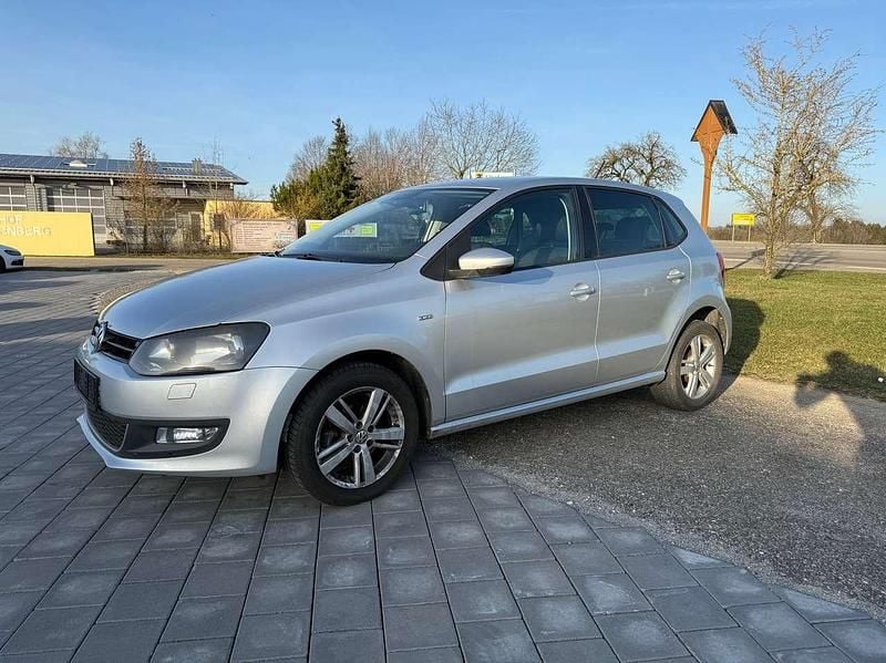 Gebraucht VW Polo Life 69 PS (50 kW) 2014 Reflexsilber metallic Kleinwagen