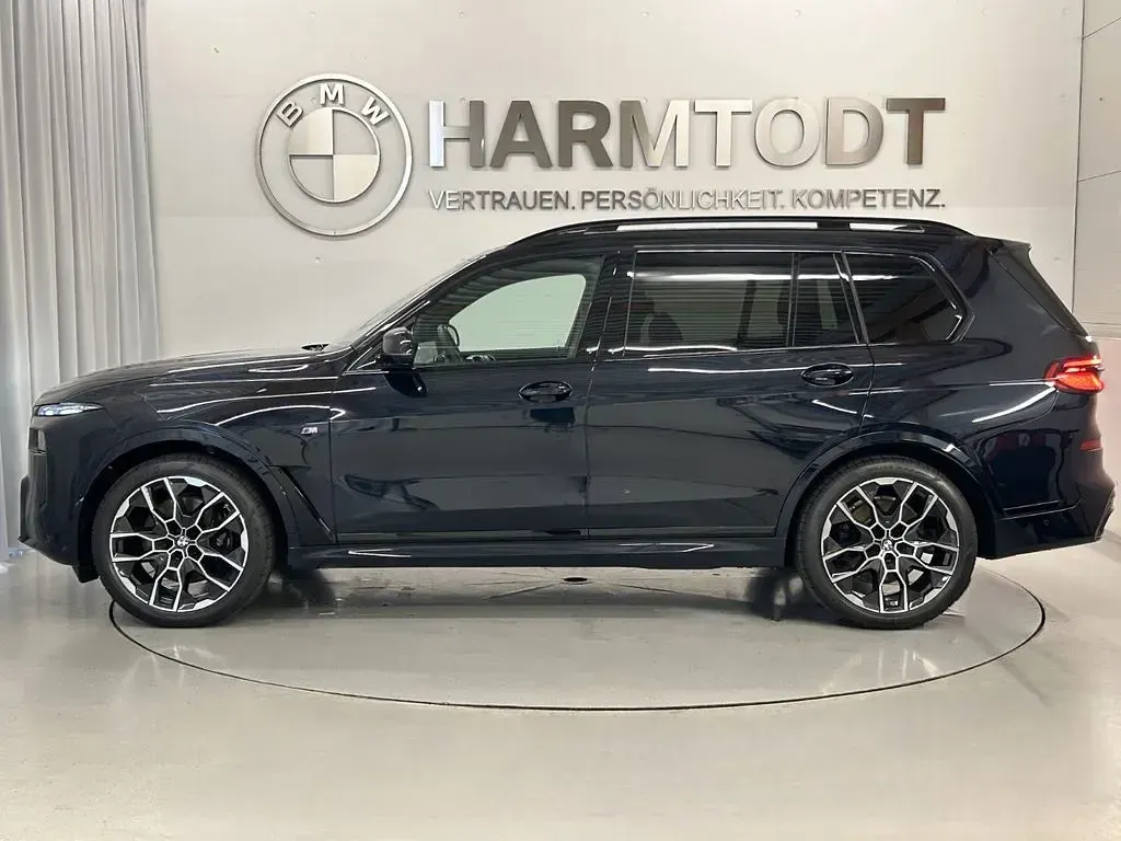 Gebraucht BMW X7 Exclusive 340 PS (250 kW) 2025 Schwarz SUV