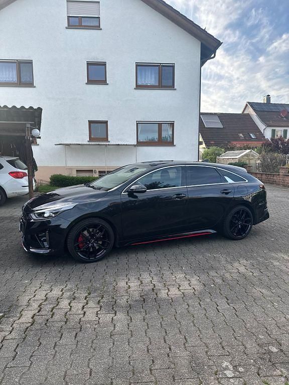 Gebraucht Kia ProCeed GT 204 PS (150 kW) 2019 Schwarz Kombi