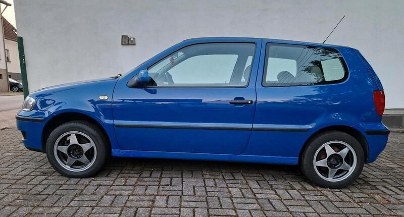 Blau Gebraucht 2000 VW Polo Kleinwagen | 888 € (Etwas zu teuer) - Bild 1/4