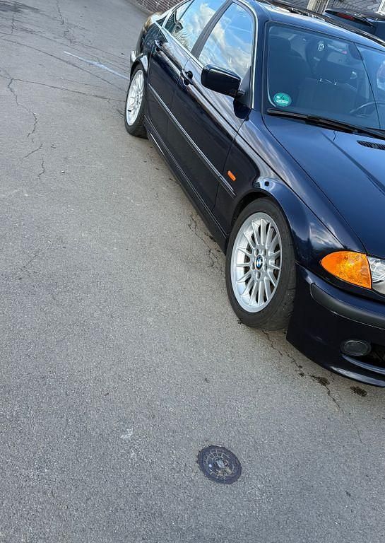 Gebraucht BMW 330 Basis 231 PS (169 kW) 2000 Blau Limousine