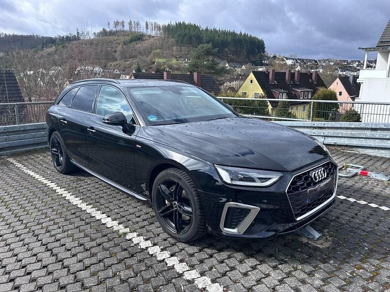 Gebraucht Audi A4 S-Line 204 PS (150 kW) 2021 Schwarz Kombi