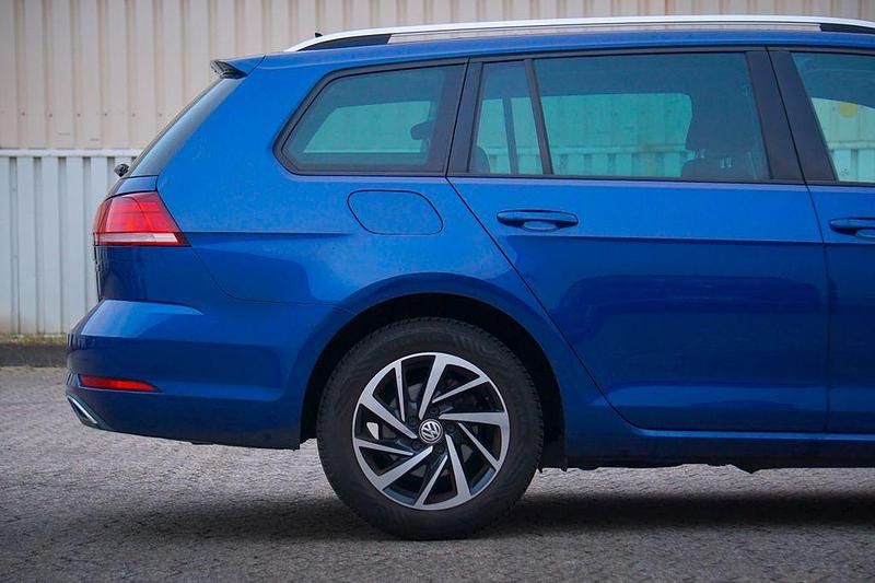 Gebraucht VW Golf VII Join 110 PS (80 kW) 2018 Blau Kombi