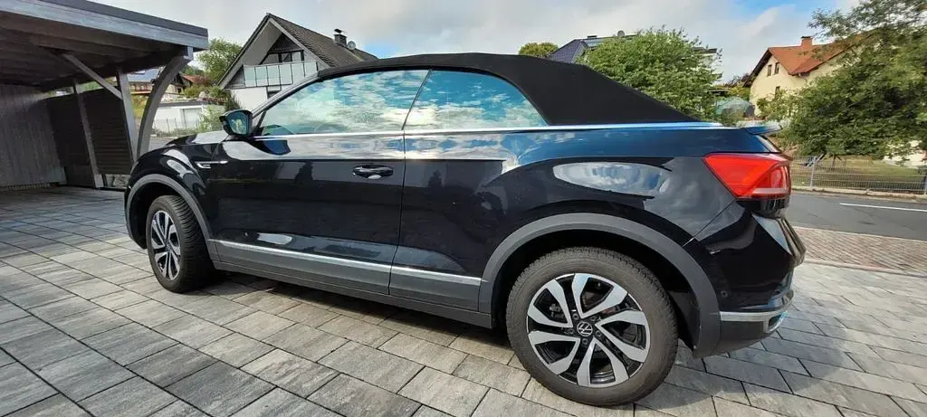 Gebraucht VW T-Roc Cabriolet Active 150 PS (110 kW) 2021 Schwarz Cabrio