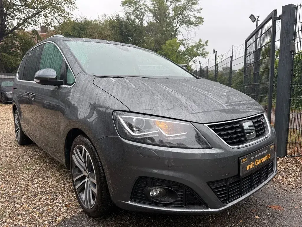 Gebraucht Seat Alhambra FR-Line 150 PS (110 kW) 2022 Grau Van / Kleinbus