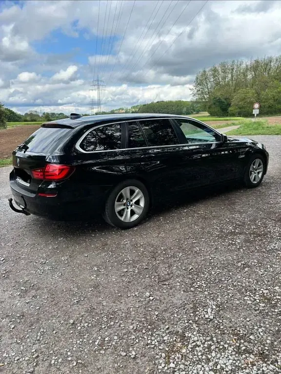 Second-hand BMW 520 184 CP (135 kW) 2012 Negru Break