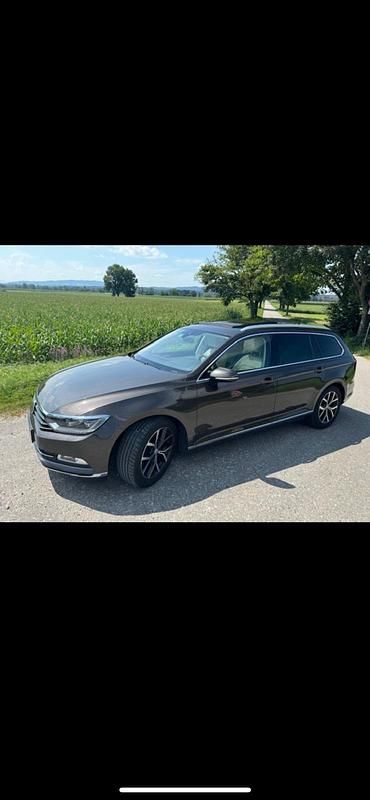 Braun Gebraucht 2016 VW Passat Highline Kombi | 17.900 € (Teuer) - Bild 1/4