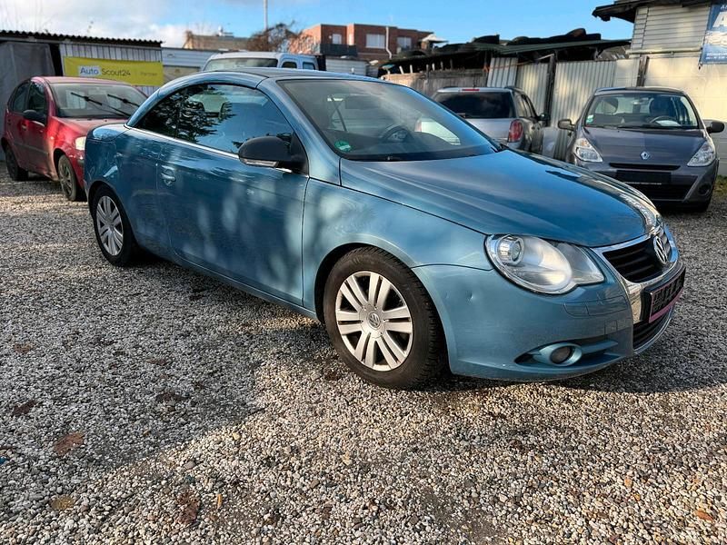 Gebraucht VW Eos 116 PS (85 kW) 2006 Blau Cabrio