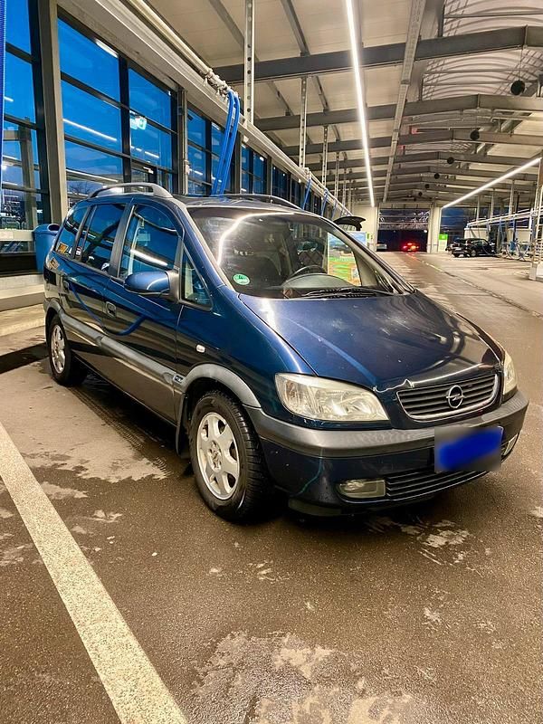 Gebraucht Opel Zafira Elegance 128 PS (94 kW) 2002 Blau Van / Kleinbus