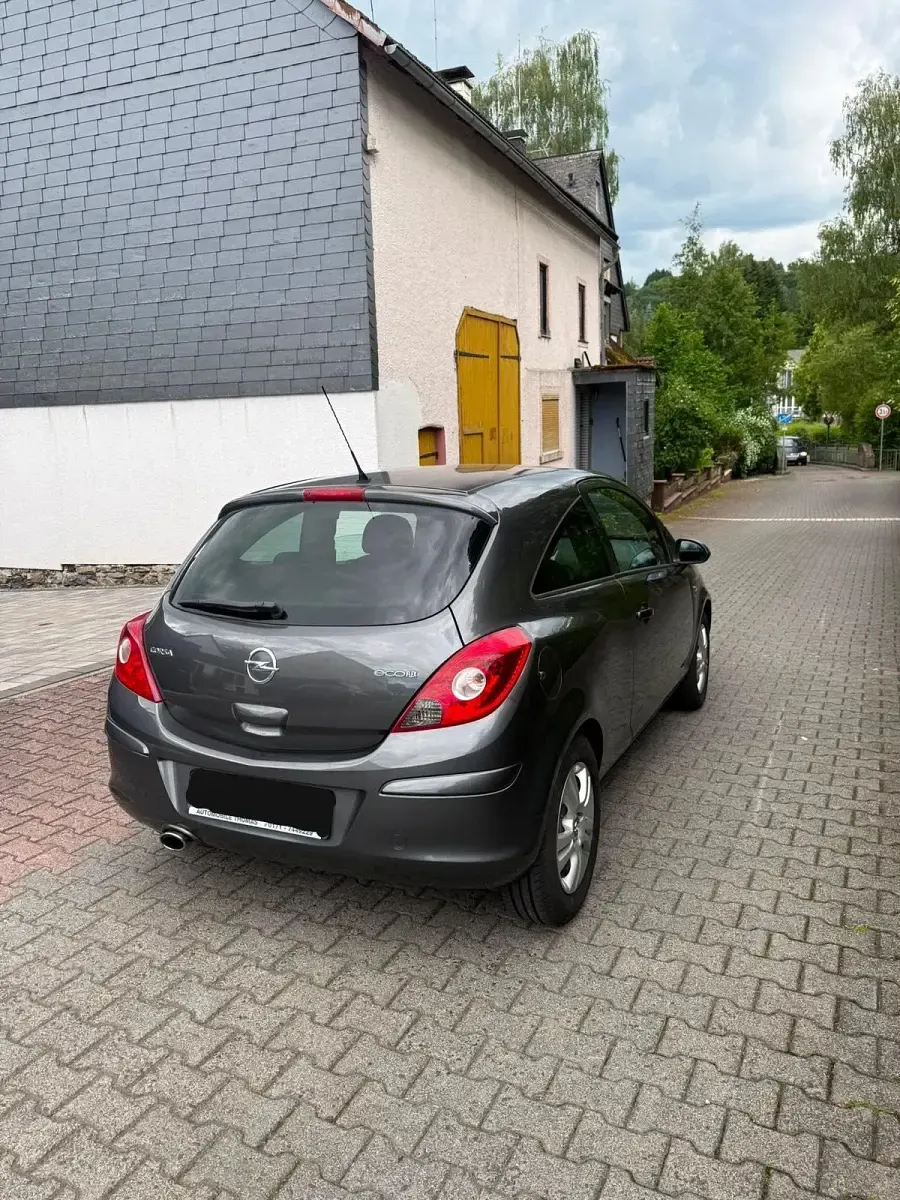Gebraucht Opel Corsa 69 PS (50 kW) 2011 Grau Kleinwagen