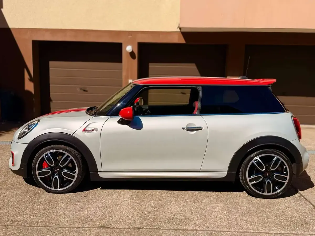 Gebraucht Mini John Cooper Works 231 PS (169 kW) 2017 Silber Kleinwagen