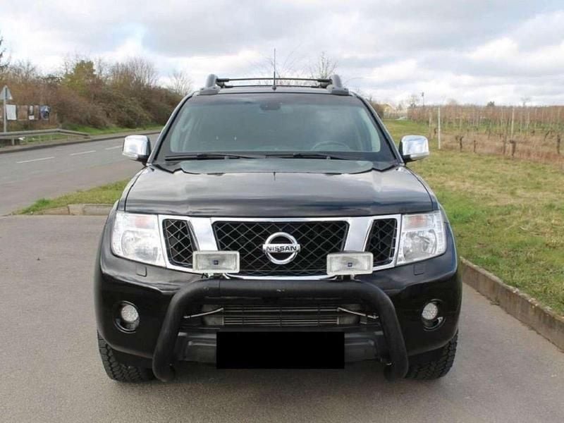 Gebraucht Nissan Navara 231 PS (169 kW) 2012 Schwarz Abholung