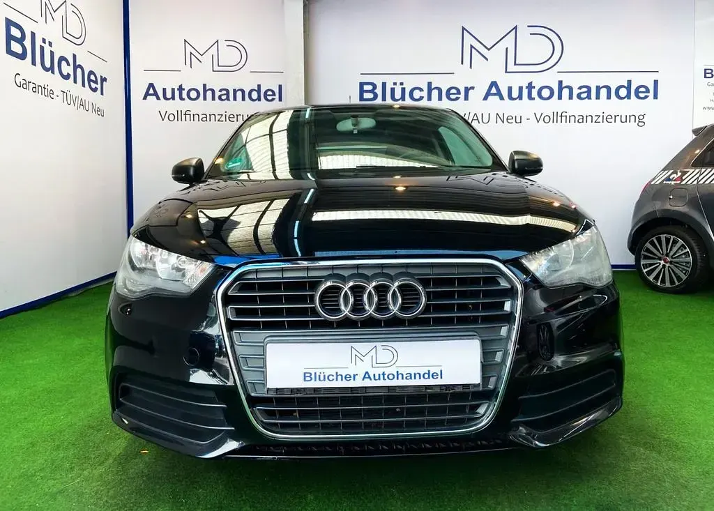 Gebraucht Audi A1 Attraction 86 PS (63 kW) 2012 Schwarz Kleinwagen
