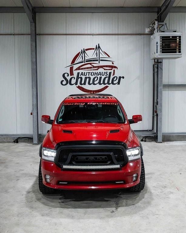 Gebraucht Dodge Ram 401 PS (294 kW) 2017 Rot Abholung