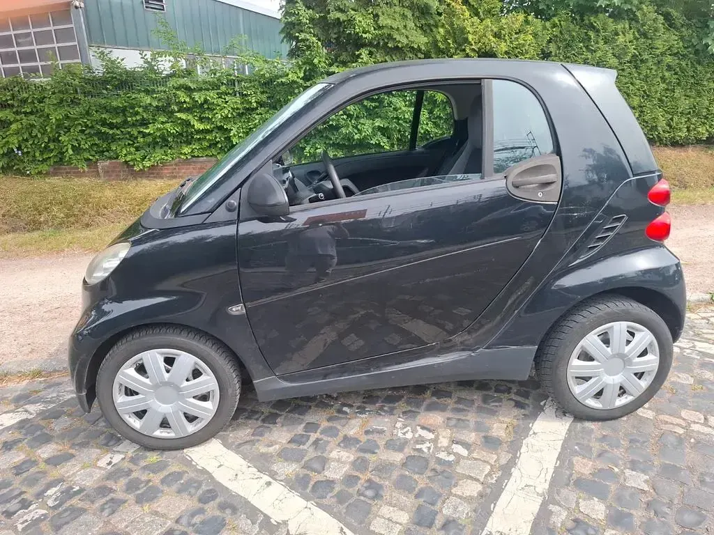 Gebraucht Smart ForTwo Coupé 71 PS (52 kW) 2010 Schwarz Coupé