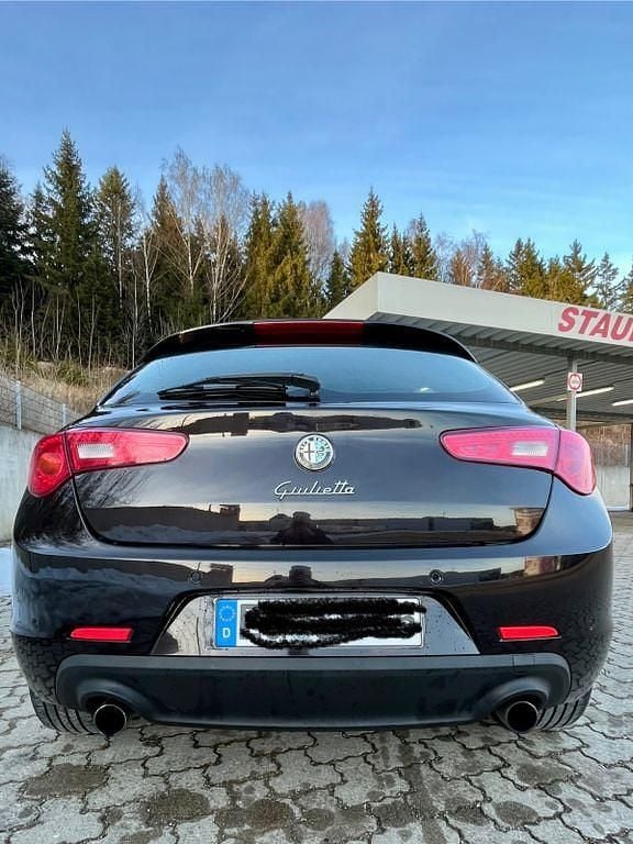 Gebraucht Alfa Romeo Giulietta Turismo 170 PS (125 kW) 2012 Schwarz Limousine