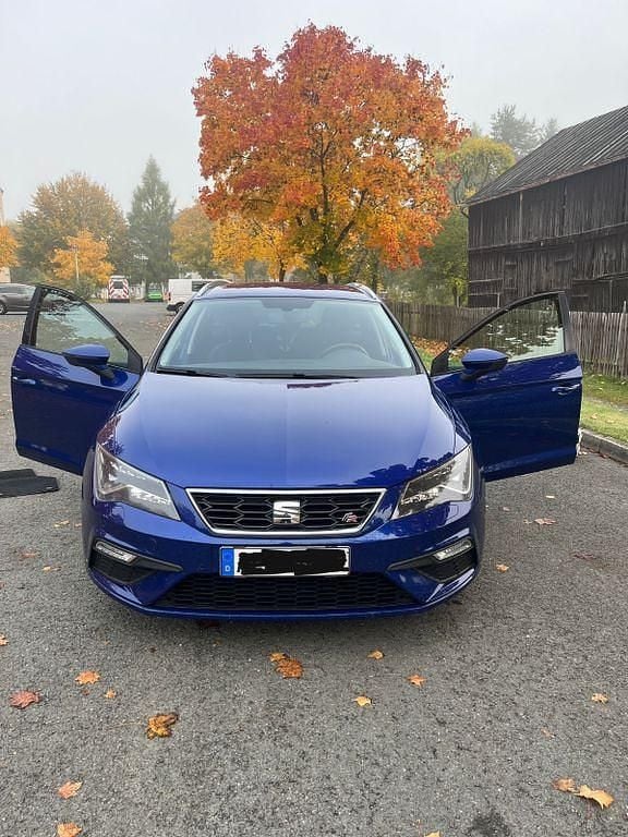 Blau Gebraucht 2017 Seat Leon ST FR Kombi | 12.500 € (Fairer Preis) - Bild 1/4