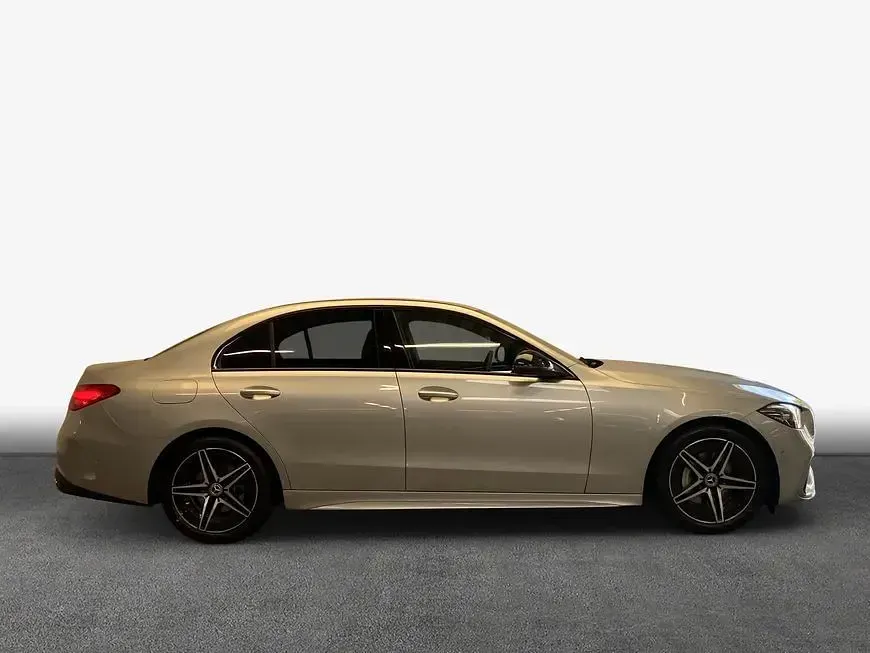 Gebraucht Mercedes C180 AMG 170 PS (125 kW) 2025 Hightechsilber metallic Limousine