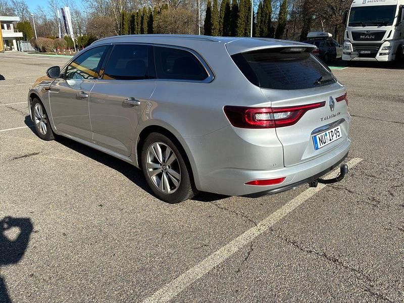 Gebraucht Renault Talisman GrandTour Life 131 PS (96 kW) 2017 Silber Kombi