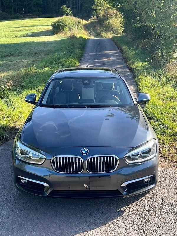 Usata BMW 120 184 CV (135 kW) 2018 Grigio Utilitaria