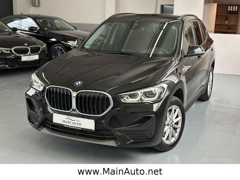 Schwarz Gebraucht 2021 BMW X1 Advantage SUV | 18.950 € (Guter Preis) - Bild 1/4