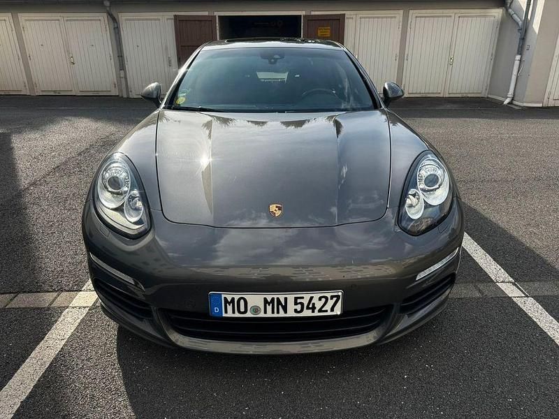 Gebraucht Porsche Panamera 300 PS (220 kW) 2015 Grau Limousine