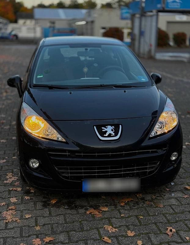 Schwarz Gebraucht 2008 Peugeot 207 Limousine | 900 € (Teuer) - Bild 1/4