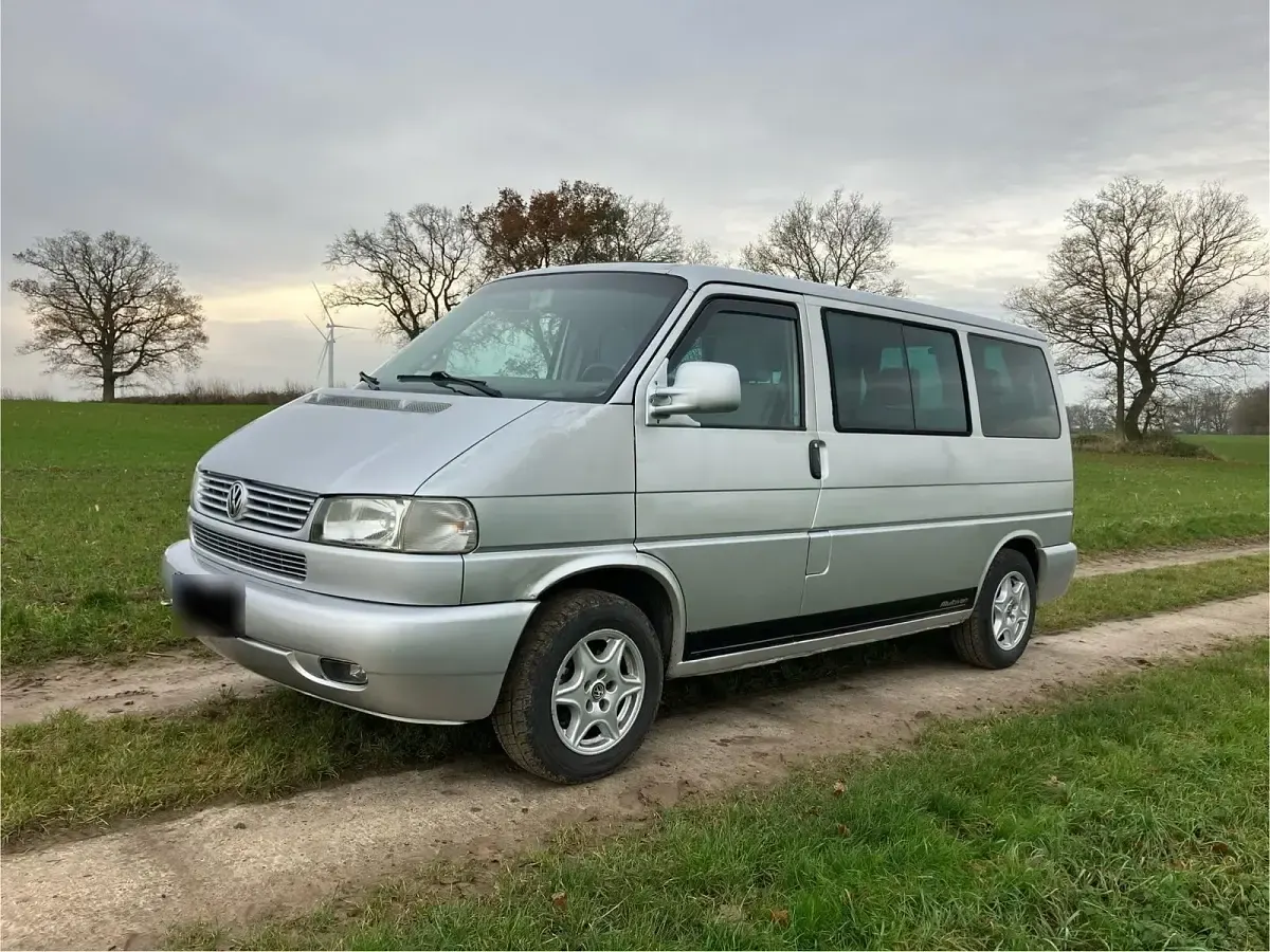 Gebraucht VW Multivan 102 PS (75 kW) 1999 Silber Van / Kleinbus