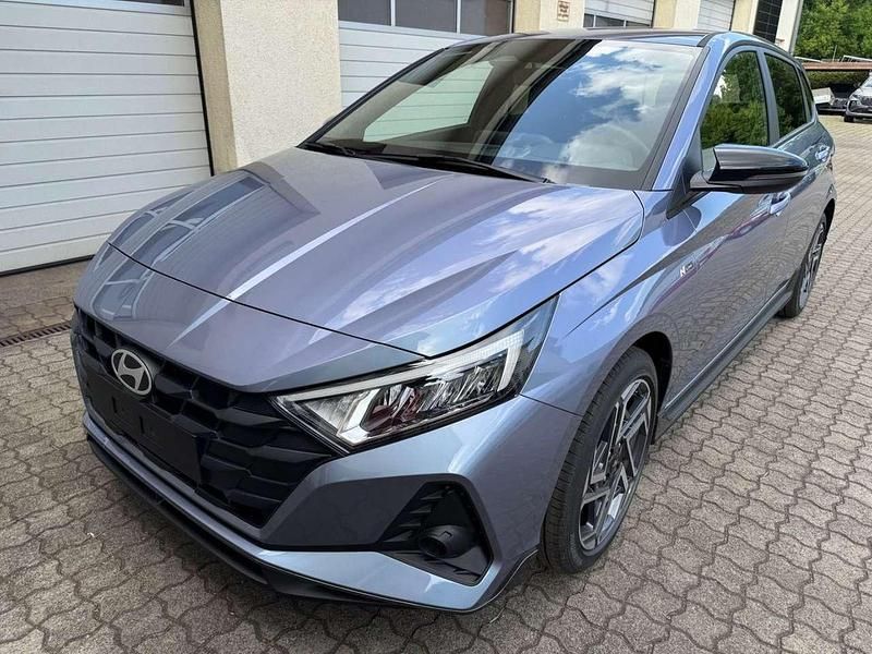 Meta blue metallic Neu 2025 Hyundai i20 Kleinwagen | 18.500 € (Fairer Preis) - Bild 1/4