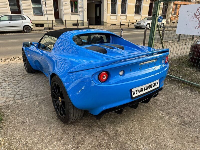 Gebraucht Lotus Elise 243 PS (178 kW) 2021 Blau Cabrio