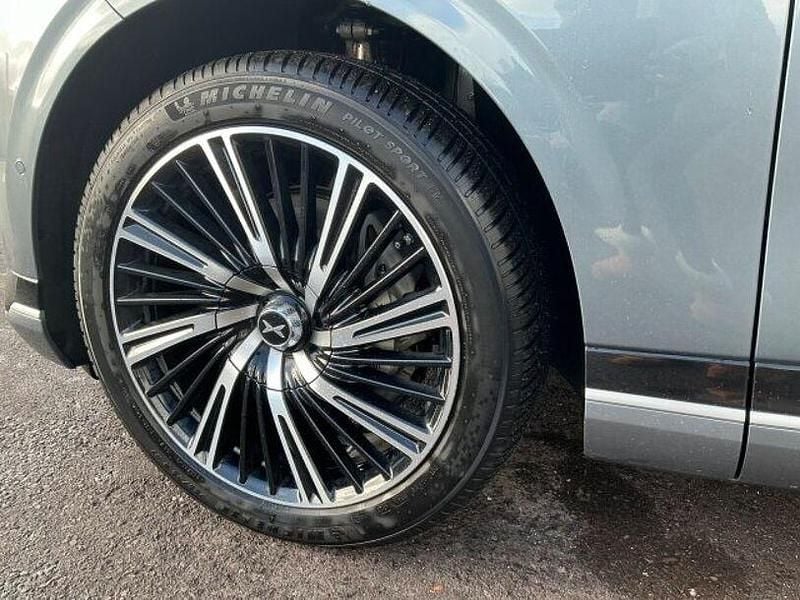 Gebraucht XPENG G9 AWD Performance 405 kW (551 PS) 2024 Grau SUV