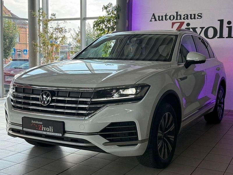 Weiß Gebraucht 2022 VW Touareg Atmosphere SUV | 41.940 € (Fairer Preis) - Bild 1/4