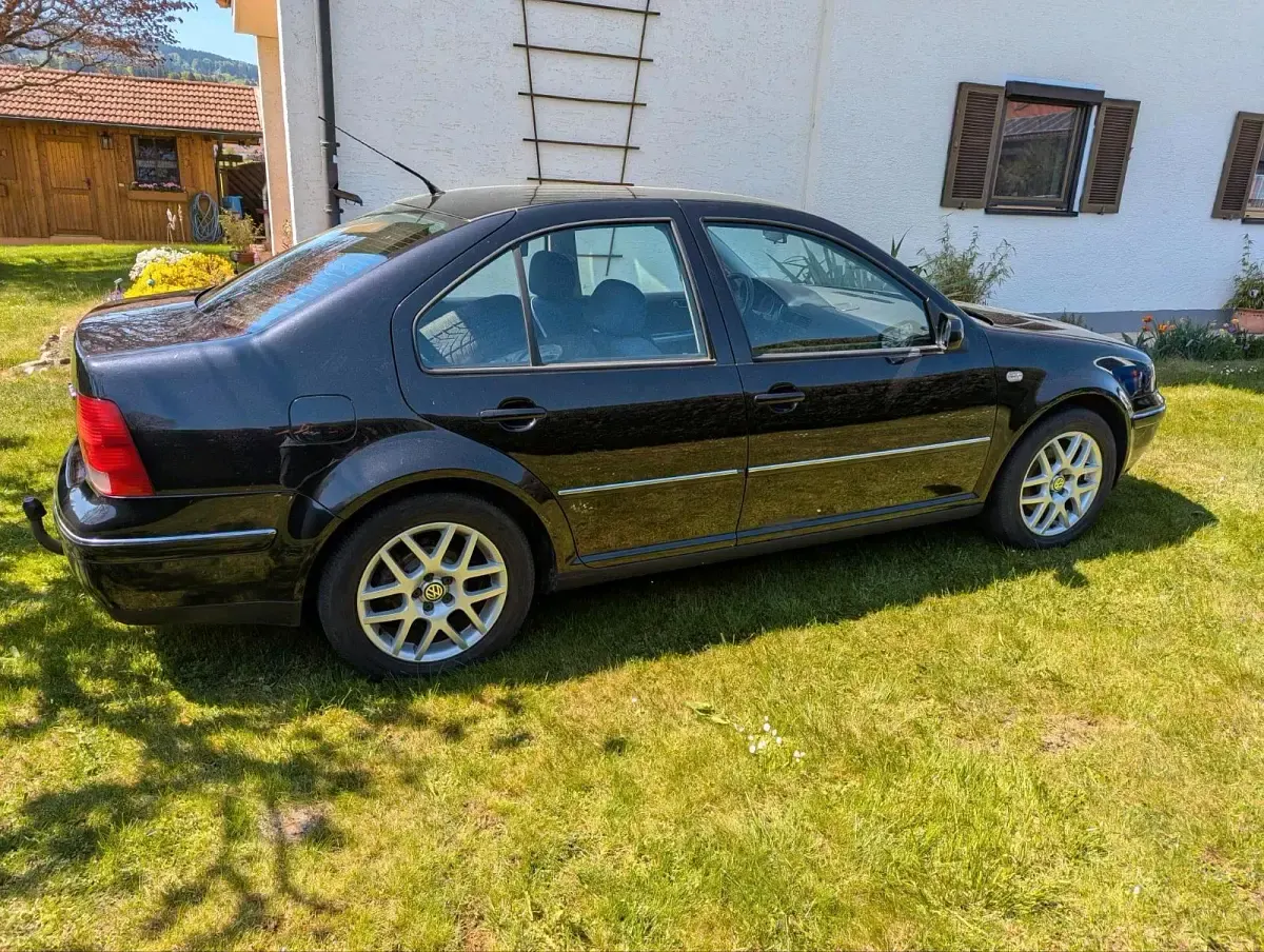 Brugt VW Bora 115 HK (84 kW) 2002 Sort Sedan