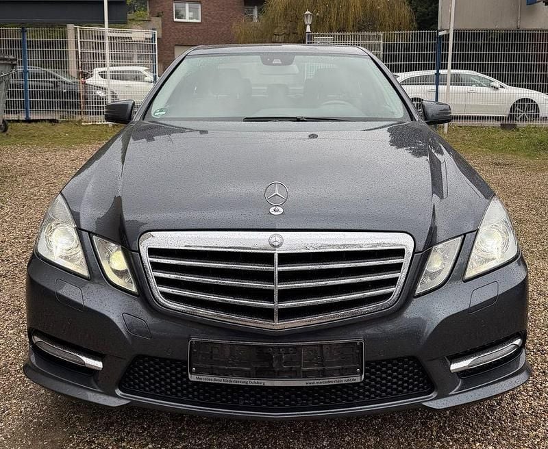 Gebraucht Mercedes E200 AMG 184 PS (135 kW) 2013 Grau Limousine