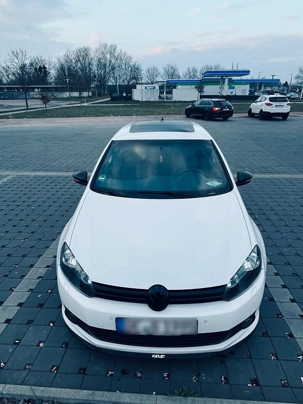 Gebraucht VW Golf VI R-line 140 PS (102 kW) 2010 Weiß Kleinwagen