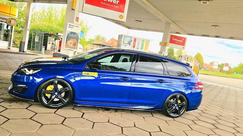 Blau Gebraucht 2015 Peugeot 308 SW GT Kombi | 12.000 € (Guter Preis) - Bild 1/4