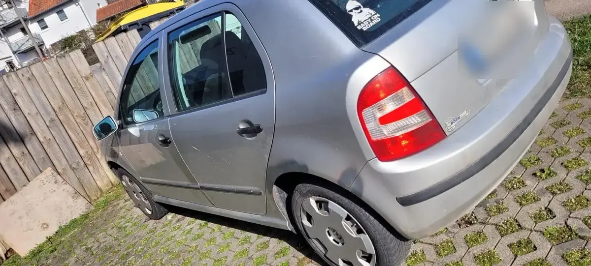 Gebraucht Skoda Fabia 75 PS (55 kW) 2004 Silber Kleinwagen
