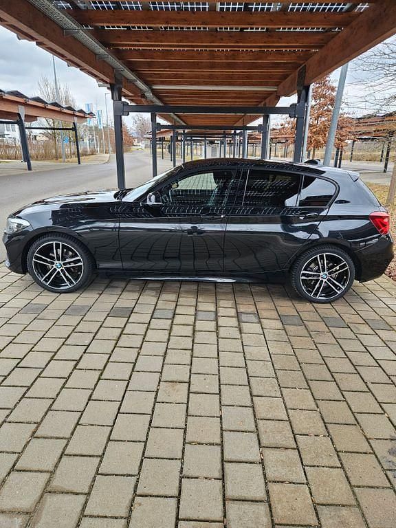 Gebraucht BMW 120 M Sport 190 PS (139 kW) 2018 Schwarz Kleinwagen