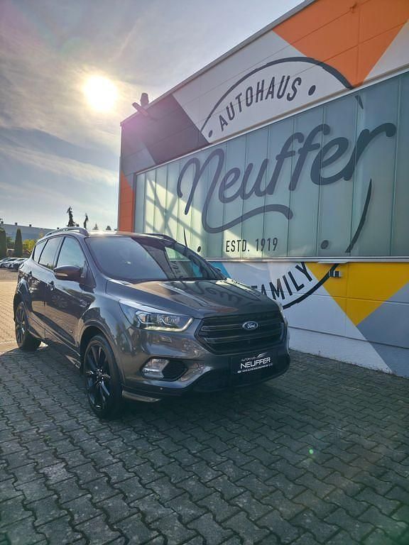 Grau Gebraucht 2019 Ford Kuga ST-Line SUV | 21.599 € (Etwas zu teuer) - Bild 1/4