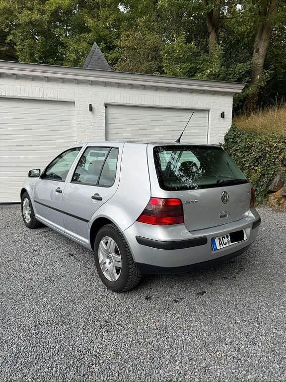 Silber Gebraucht 2001 VW Golf IV Edition Limousine | 3.999 € (Teuer) - Bild 1/4