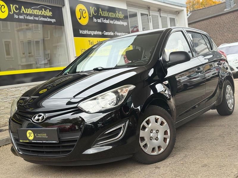 Gebraucht 2014 Hyundai i20 Limousine | 4.390 € (Guter Preis) - Bild 1/4