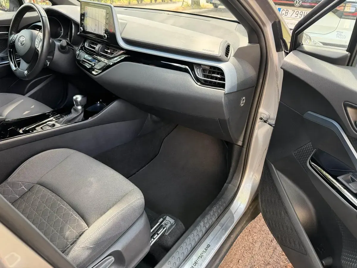 Gebraucht Toyota C-HR Team 184 PS (135 kW) 2021 Silber SUV
