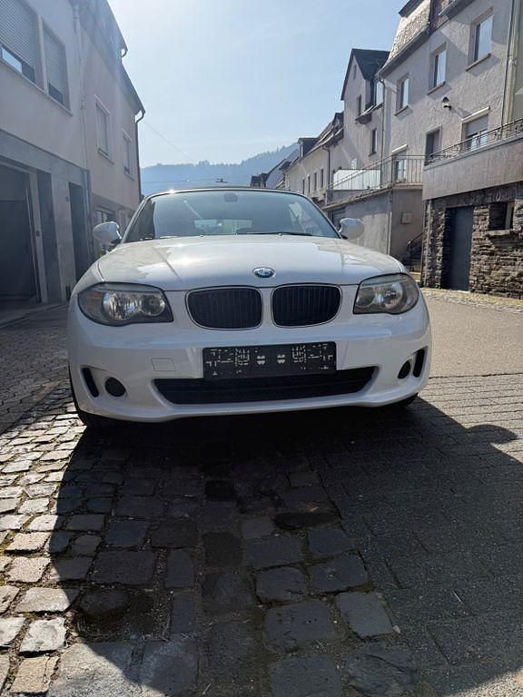 Gebraucht BMW 118 Cabriolet 143 PS (105 kW) 2013 Weiß Cabrio