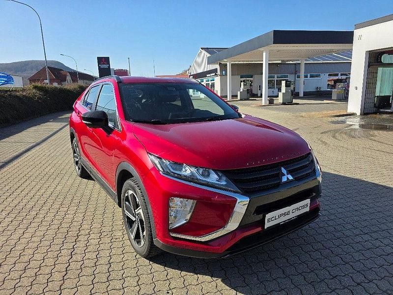 Gebraucht Mitsubishi Eclipse Cross 163 PS (119 kW) 2021 Dynamikrot SUV