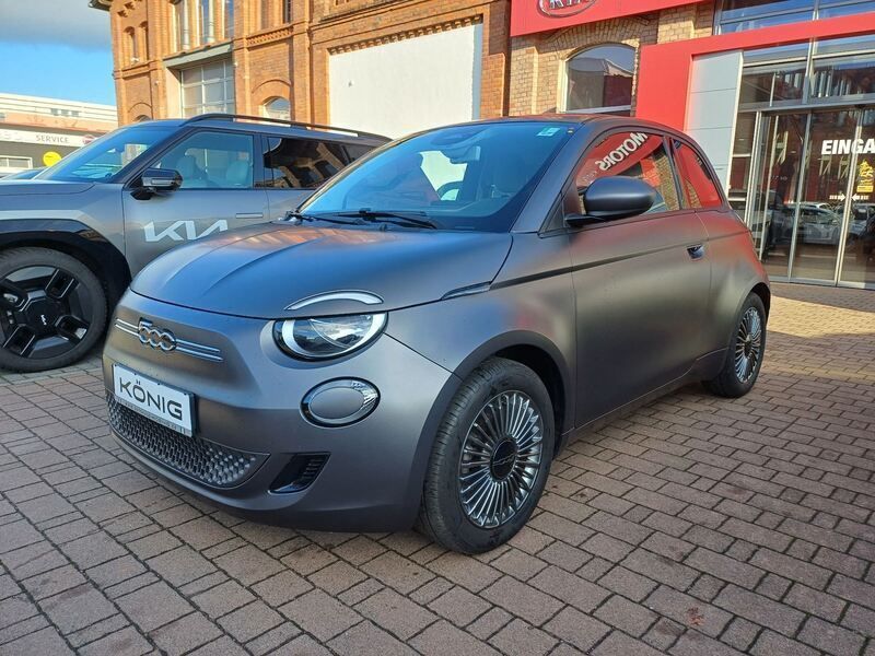 Grau Gebraucht 2021 Fiat 500e Icon Kleinwagen | 16.988 € (Fairer Preis) - Bild 1/4