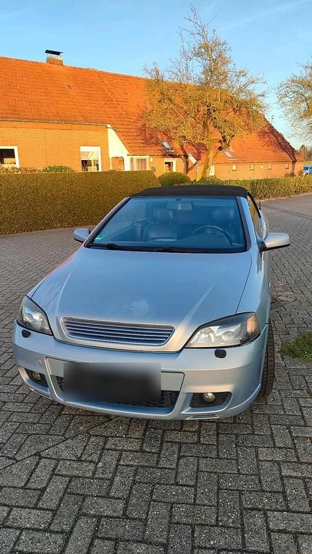 Gebraucht Opel Astra Cabriolet 147 PS (108 kW) 2002 Silber Cabrio